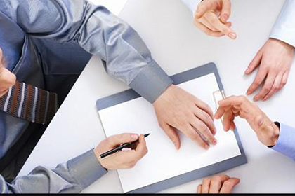 信用卡最低还款后未还部分是否构成逾期？